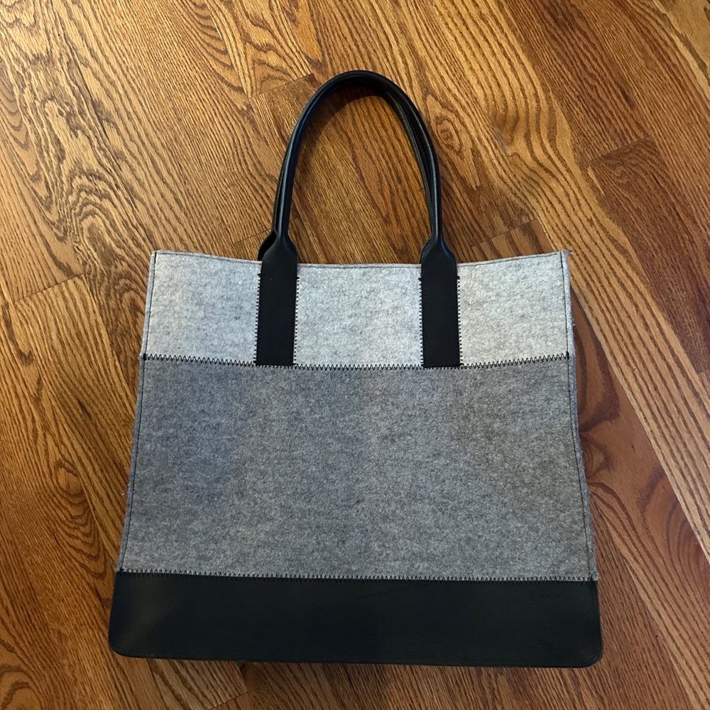 XL Merino Wool Graf Lantz Shopper Tote